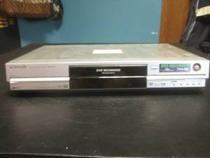 lot 87 image: Panasonic DMR-E55 DVD Video Recorde...