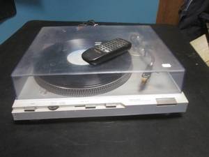 lot 90 image: Technics SL-D3 Direct Drive Automat...
