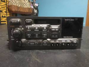 lot 101 image: Delco Automotive Stereo with Casset...