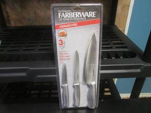 lot 132 image: Farberware 3pc Stainless Steel Cutl...