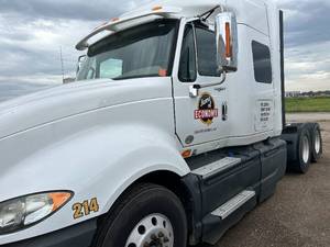 2015 Prostar LF627 Premium Semi-Tractor