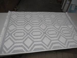 lot 134 image: Off the Loom Accent Rug - 30 x 45-Isla Beige