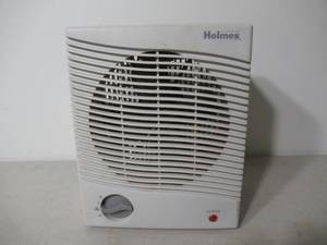 lot 22 image: HOLMES COMPACT HEATER FAN Forced Air Electric Space,Gray Model HFH-104, Preowned