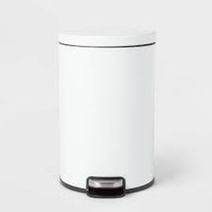 lot 55 image: 12L Round Step Trash Can - Brightroom-White