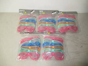 lot 68 image: Party Supplies 5 Packs of Spritz Novelty Eye Wear-(30 Glasses Total)