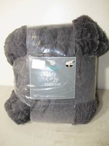 lot 152 image: Comfort Bay 50 in. x 60 in. Cozy Throw-Gray