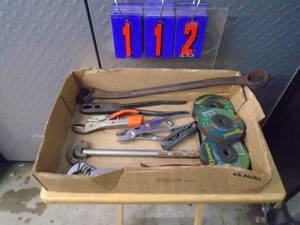 lot 112 image: Misc tools with grinding wheels. As shown.