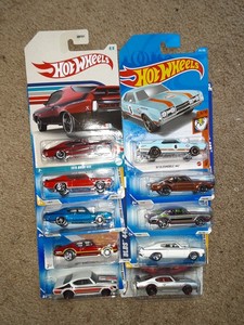 lot 297 image: Hot Wheel muscle car lot Buick Oldsmobile GSX 442. All clean cards. As shown.