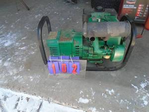 lot 102 image: Maxa by Coleman 4000 watt generator. Used condition. Tested & works. As shown.