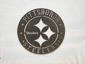 lot 69 image: Pittsburgh Steelers Metal Wall Decor Sign