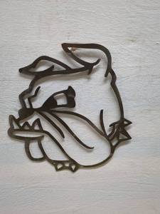 lot 81 image: Decorative Metal Wall Art UMD Bulldogs Design