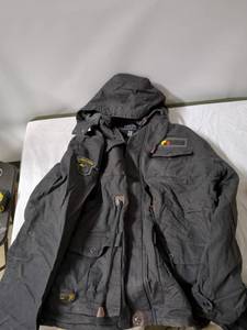 lot 129 image: Outdoor Jacket - Size US 2XL - Durable and Stylish