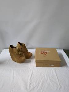 lot 210 image: CAYDEE-1 Camel Wedge Lace-Up Boots Size 7