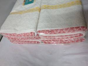 lot 212 image: Set of 6 Pioneer Woman Sculpted Stripe Bath Towels - 27in x 52in