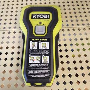 lot 19 image: Ryobi Whole Stud Detector ESF5002 Preowned Good Condition