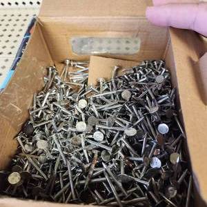 lot 52 image: Partial Box Of Roofing Nails 1-14 Good Condition