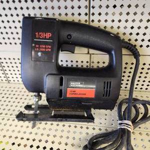 lot 73 image: Master Mechanic 13 HP 2 Speed Jigsaw Model MM8541 Good Condition