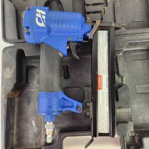 lot 97 image: Campbell Hausfeld  Brad Model NB003004 With Hard Case