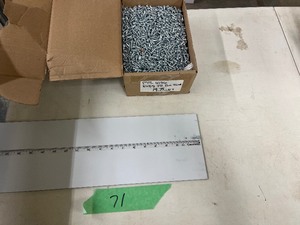 lot 71 image: 19LBS #8 X 58 PHILLIPS PAN HEAD SCREW
