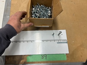 lot 89 image: 5LBS 14 X 2-12 CARRIAGE BOLT