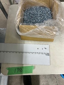 lot 138 image: 15LBS 8-32 X 1 SLOTTED PHILLIPS TRUSS HEAD MACHINE SCREW