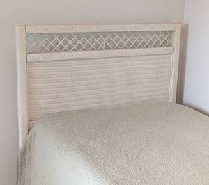 lot 24 image: Henry Link White Wicker Twin Size Headboard