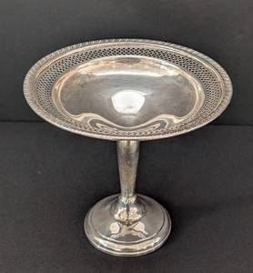 lot 36 image: Vintage Weighted Sterling Silver Compote