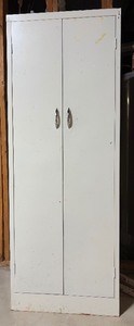 lot 113A image: Vintage White Two Door Storage Unit with 5 Shelves