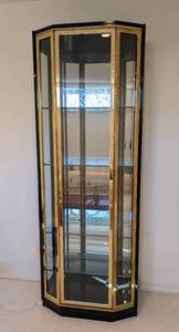 lot 40 image: Vintage Henredon Black and Brass Lighted Display Cabinet