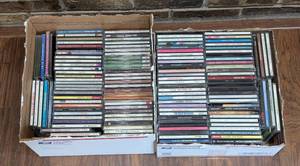 lot 135 image: Large Variety of CDs