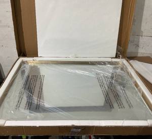 lot 236 image: Neutypechic 43x32 Gold Mirror