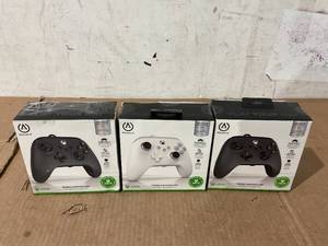 lot 251 image: LOT OF 3 PowerA Wired Controller