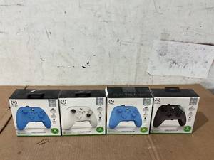 lot 254 image: LOT OF 4 PowerA Wired Controller