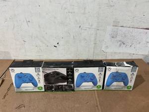 lot 261 image: LOT OF 4 PowerA Wired Controller