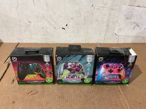 lot 264 image: LOT OF 3 PowerA Advantage Wired Controller