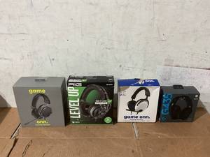 lot 273 image: LOT OF 4 Gaming Console Headset