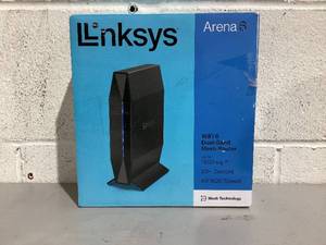 lot 495 image: Linksys E7350 AX1800 Wi-Fi 6 Wireless Router