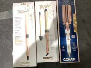 lot 651 image: LOT of 3 Miscellaneous Conair Hair Tools