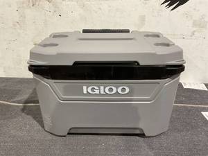 lot 98 image: Igloo 60qt. Sunset Roller Cooler
