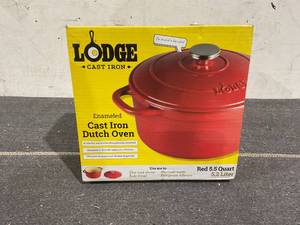 lot 126 image: Lodge Cast Iron 5.5qt Enameled Dutch Oven
