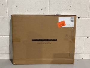 lot 512 image: Extra Large Acacia Wood Cutting Board, Large Butcher Block Chopping Board with Handle and Juice Groove