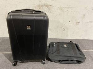 lot 184 image: 2PCS Protege Traveling Hardside Value Luggage Set