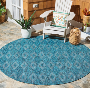 lot 330 image: SAFAVIEH Courtyard Collection Area Rug - 67 Round, Turquoise & Blue, Non-Shedding & Easy Care, IndoorOutdoor & Washable (CY8522-37222)