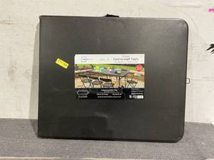 lot 211 image: Mainstays 6 Foot Bi-Fold Plastic Folding Table