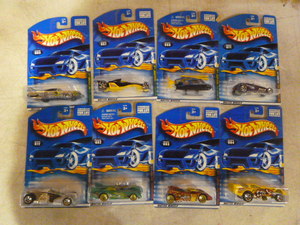 8 Mattel Hot Wheels Cars