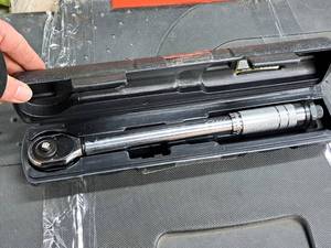 lot 24 image: Pittsburgh Click Type Torque Wrench with Case