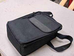 lot 56 image: Respironics 10 Carry Bag