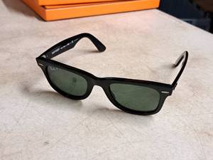 lot 71 image: Ray Ban Sunglasses RB 2140