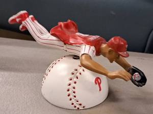 lot 118 image: Phillies #8 Victorino theme Bobblehead Collectible Figurine