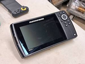 lot 134 image: Hummingbird Helix 7 DI GPS Fish Finder